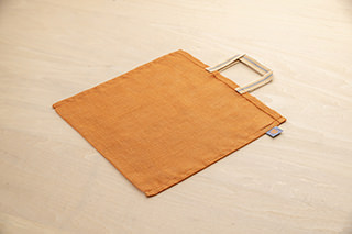 蚊帳製の小袋